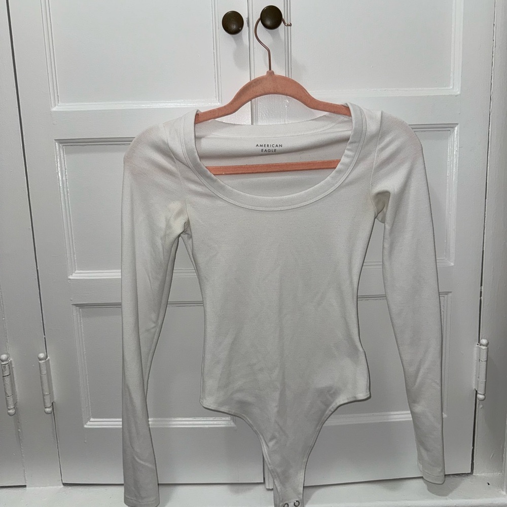 American Eagle Outfitters Scoop Neck White Long Sleeve Bodysuit